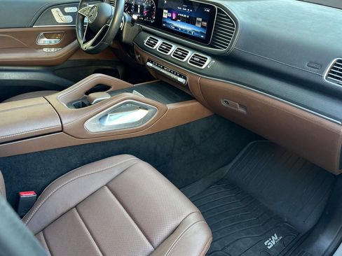 Used 2024 Mercedes-Benz GLE 350 4MATIC image 32