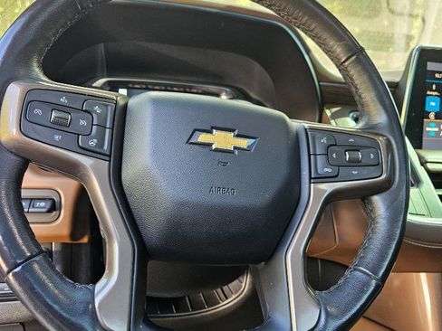 Used 2021 Chevrolet Tahoe High Country w/ Premium Package image 19