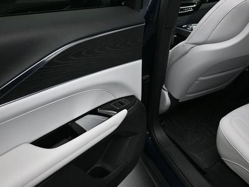 Used 2024 Cadillac Lyriq Sport w/ LPO, Floor Liner Package AWD/4WD image 16