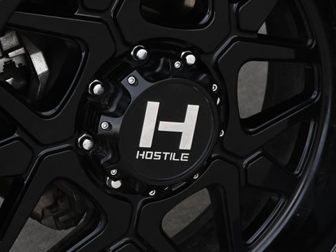 Used 2024 Chevrolet Silverado 2500 High Country w/ High Country Premium Package image 9