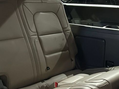 Used 2023 Lincoln Navigator Reserve AWD/4WD image 66