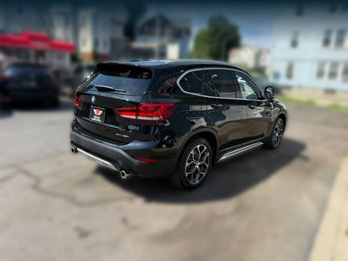 Used 2021 BMW X1 xDrive28i w/ Premium Package AWD/4WD image 6