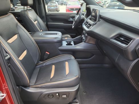 Used 2022 GMC Yukon XL AT4 AWD/4WD image 10