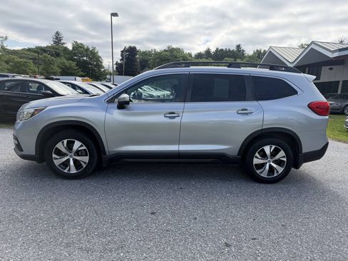Used 2021 Subaru Ascent Premium w/ Convenience Package AWD/4WD image 2