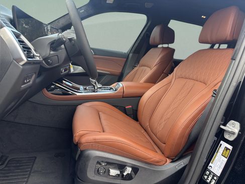 Used 2025 BMW ALPINA XB7 image 17