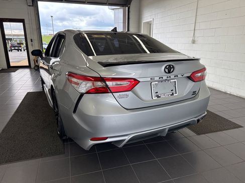 Used 2020 Toyota Camry SE AWD/4WD image 6