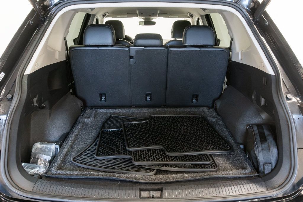 Used 2024 Volkswagen Tiguan SE AWD/4WD image 26