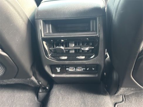 Certified 2024 Jeep Grand Cherokee Limited w/ Black Appearance Package image 42