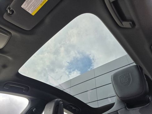 Certified 2025 Porsche Taycan image 14