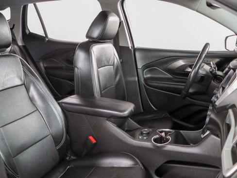 Used 2022 GMC Terrain SLT image 26