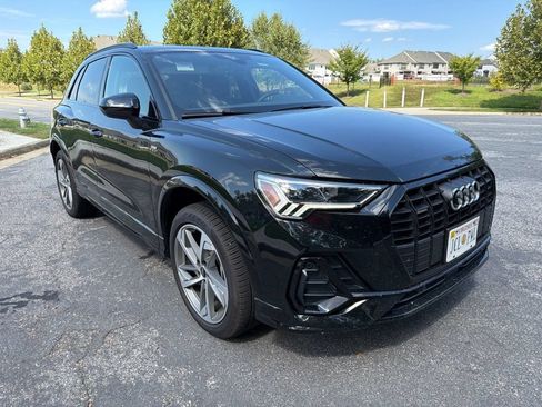 Used 2025 Audi Q3 2.0T Premium AWD/4WD image 2