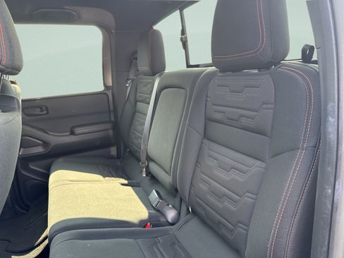 Used 2026 Nissan Frontier PRO-4X AWD/4WD image 25