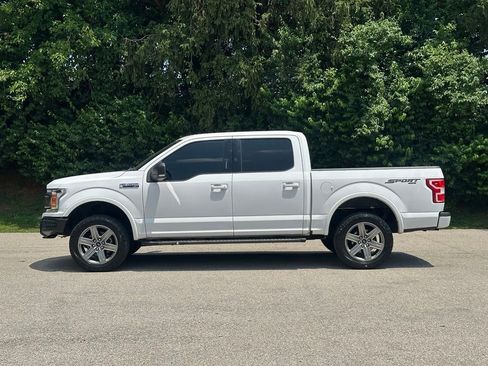 Used 2018 Ford F150 XLT w/ Equipment Group 302A Luxury AWD/4WD image 4