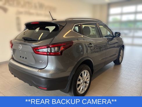 Used 2022 Nissan Rogue Sport SV FWD image 4
