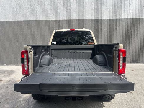 New 2026 Ford F250 Lariat w/ Black Appearance Package AWD/4WD image 18