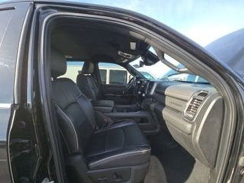 Used 2024 RAM 2500 Limited image 15