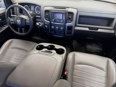 Used 2019 RAM 1500 Tradesman w/ Chrome Appearance Group image 12