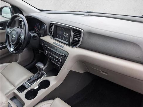 Used 2017 Kia Sportage EX image 23