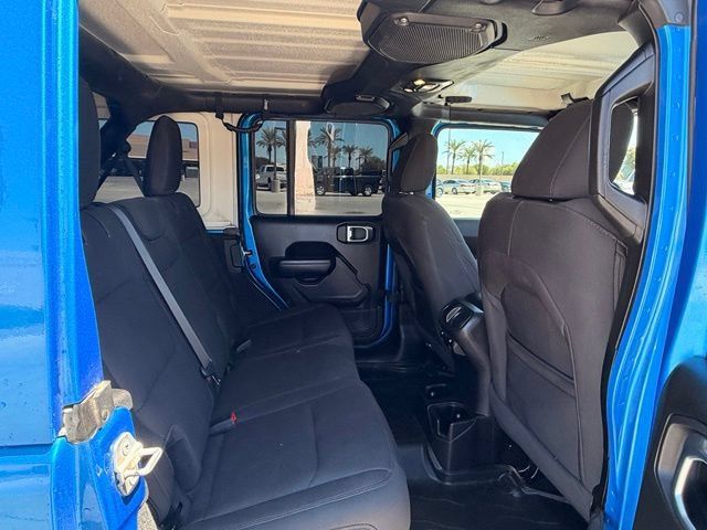 Used 2022 Jeep Wrangler Unlimited Sport AWD/4WD image 19