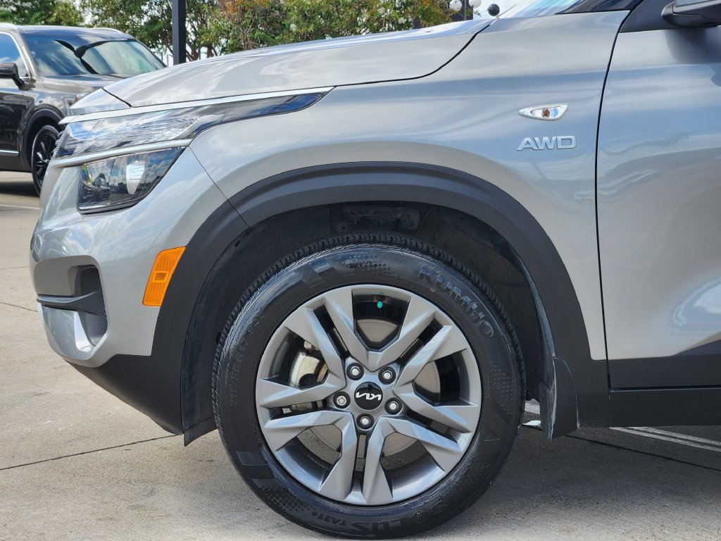 Certified 2023 Kia Seltos LX AWD/4WD image 14