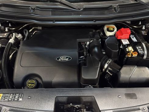 Used 2015 Ford Explorer XLT AWD/4WD image 34