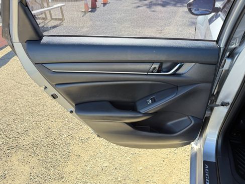 Used 2019 Honda Accord Sport image 28