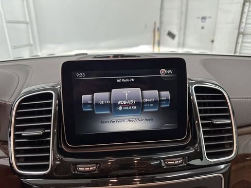 Used 2018 Mercedes-Benz GLS 450 4MATIC image 15