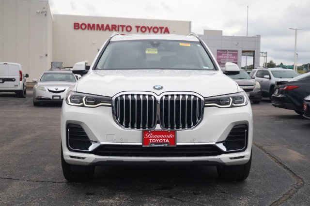 Used 2021 BMW X7 xDrive40i AWD/4WD image 3