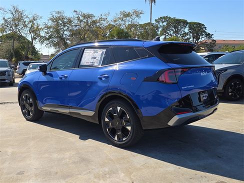 New 2026 Kia Sportage SX image 6