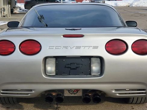 Used 2004 Chevrolet Corvette Coupe w/ Preferred Equipment Group image 12