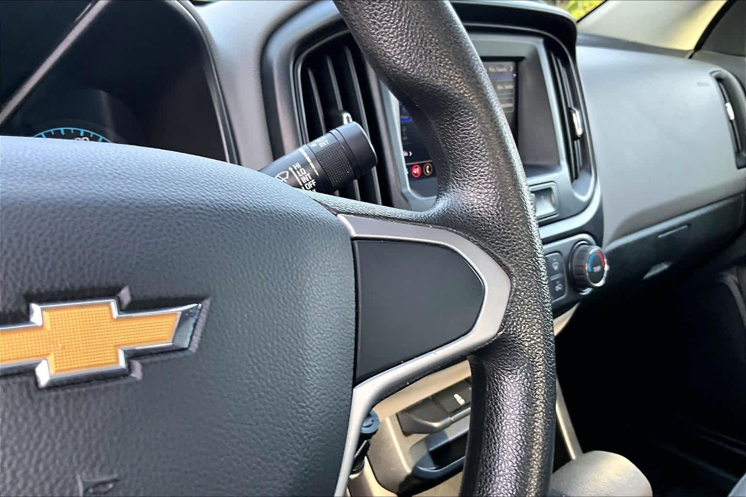 Used 2020 Chevrolet Colorado W/T w/ WT Convenience Package RWD image 21