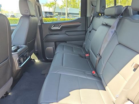 Used 2024 GMC Sierra 1500 Denali image 13