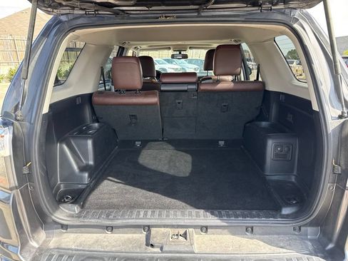 Used 2016 Toyota 4Runner Limited AWD/4WD image 12
