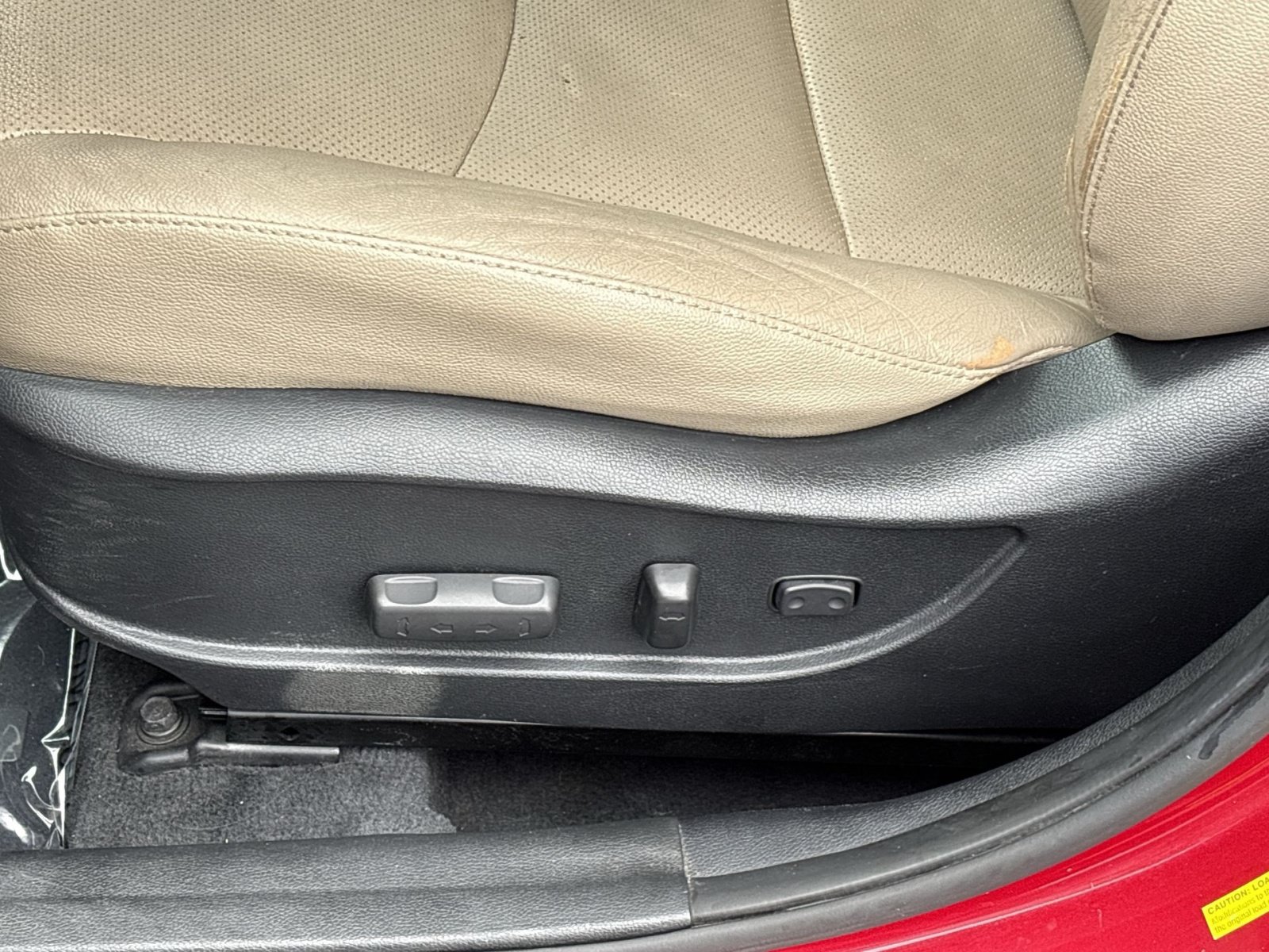 Used 2015 Hyundai Elantra Limited w/ Option Group 05 FWD image 14
