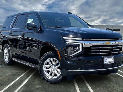 Used 2025 Chevrolet Tahoe LT AWD/4WD image 12