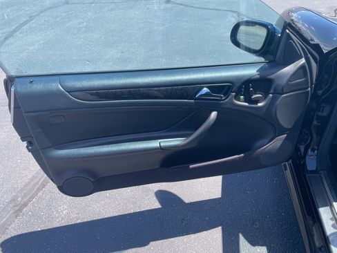 Used 2001 Mercedes-Benz CLK 430 Cabriolet image 11