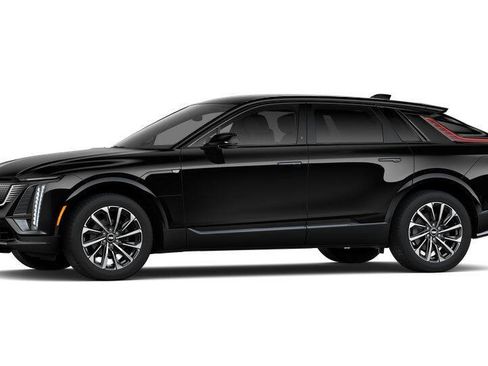 New 2026 Cadillac Lyriq Sport w/ LPO, Floor Liner Package AWD/4WD image 28