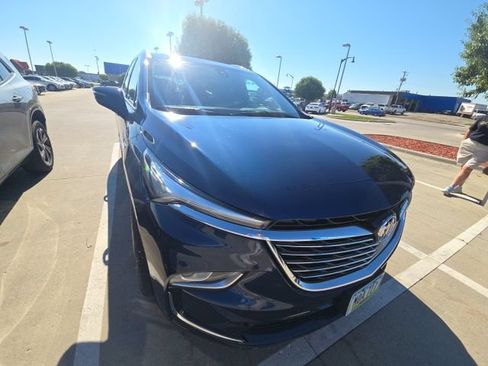 Used 2023 Buick Enclave Premium w/ Experience Buick Package AWD/4WD image 7