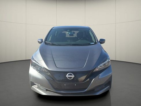 Used 2025 Nissan Leaf S FWD image 2