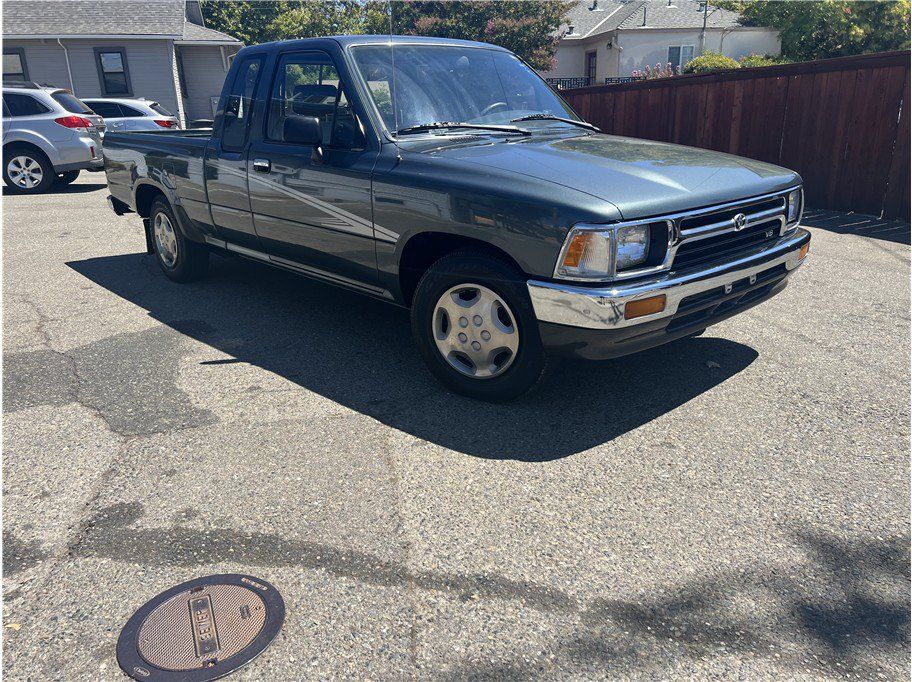 Used 1992 Toyota Pickup Deluxe RWD image 1