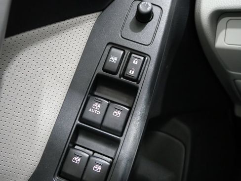 Used 2015 Subaru Forester 2.5i Limited AWD/4WD image 14