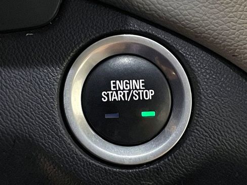 Used 2023 Chevrolet Equinox LS w/ Midnight Edition FWD image 24