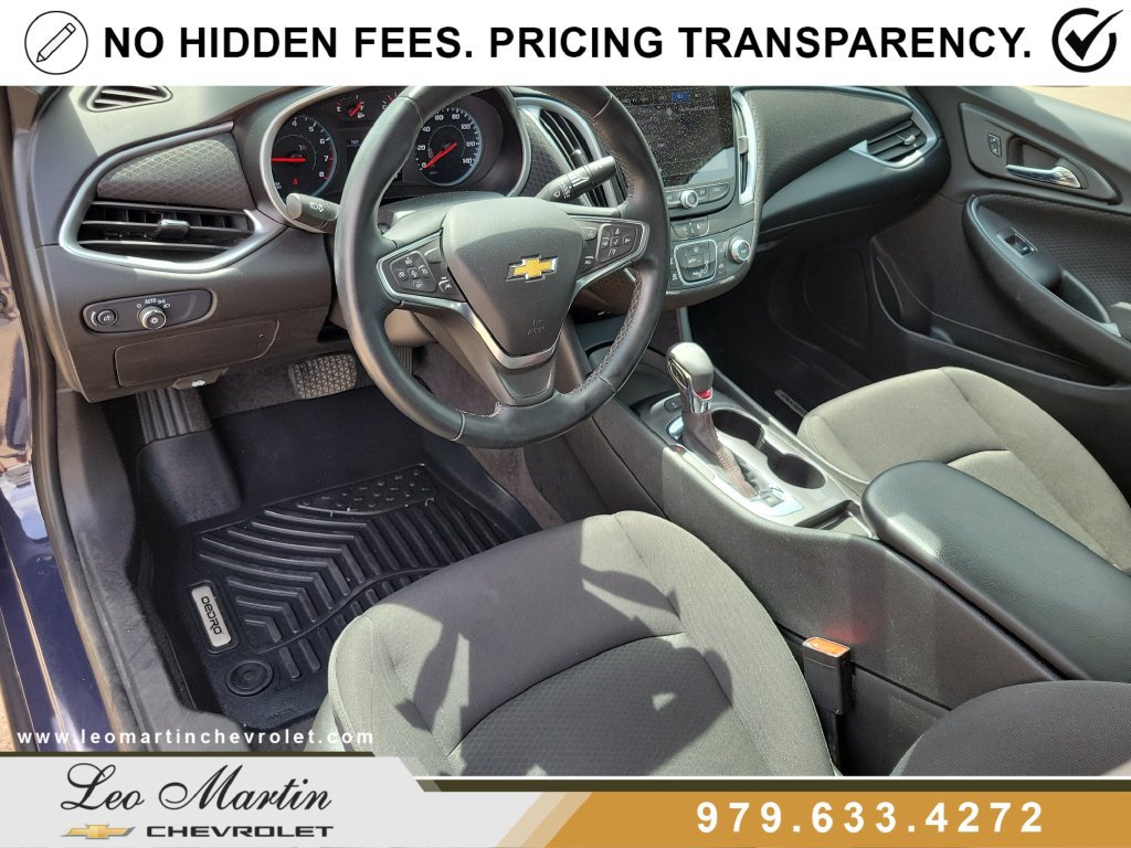 Used 2025 Chevrolet Malibu RS FWD image 14