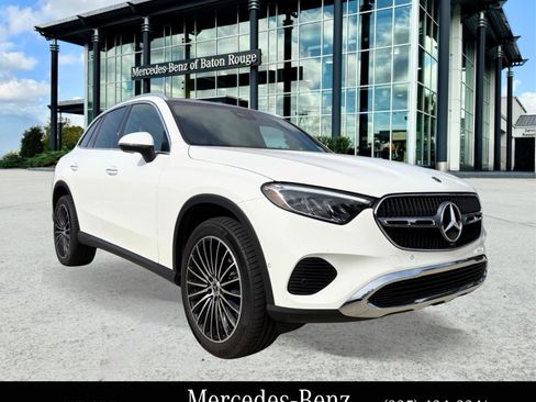 Certified 2025 Mercedes-Benz GLC 300 image 1