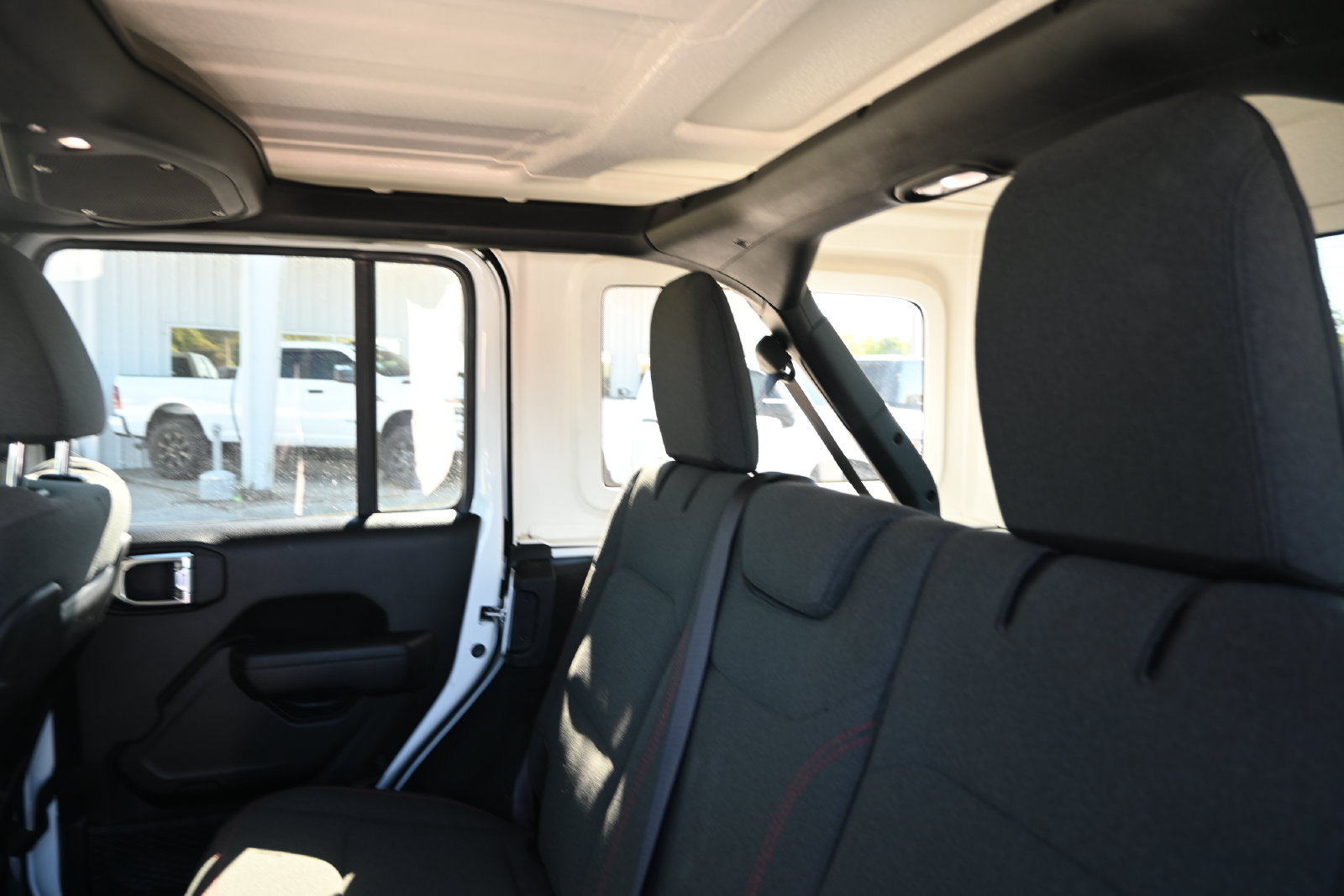 Used 2026 Jeep Wrangler Unlimited Rubicon AWD/4WD image 21