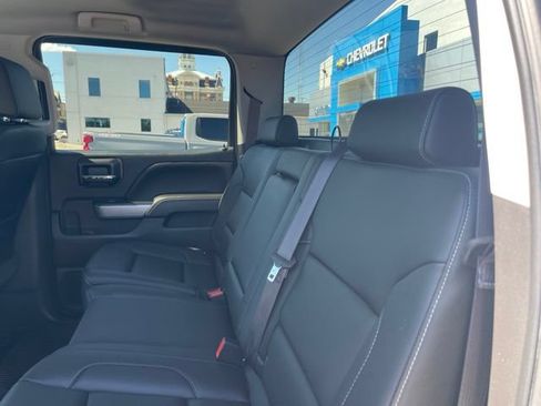 Used 2017 Chevrolet Silverado 1500 LT w/ True North Edition AWD/4WD image 18