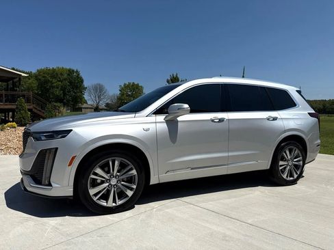 Used 2020 Cadillac XT6 Premium Luxury image 43