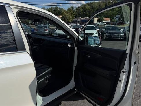 Used 2019 Honda Pilot EX-L image 32