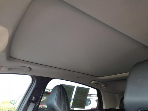 Used 2024 Nissan Ariya FWD image 22