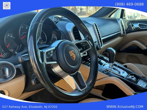 Used 2018 Porsche Cayenne image 8